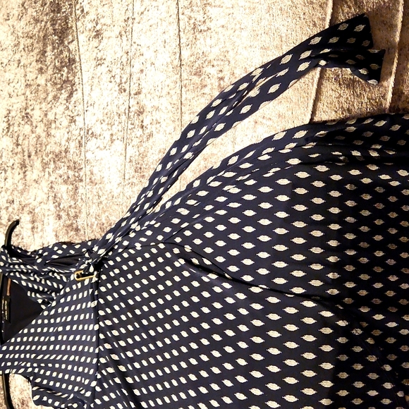 Ivanka Trump size XS midi length sleeveless dress - Picture 4 of 7